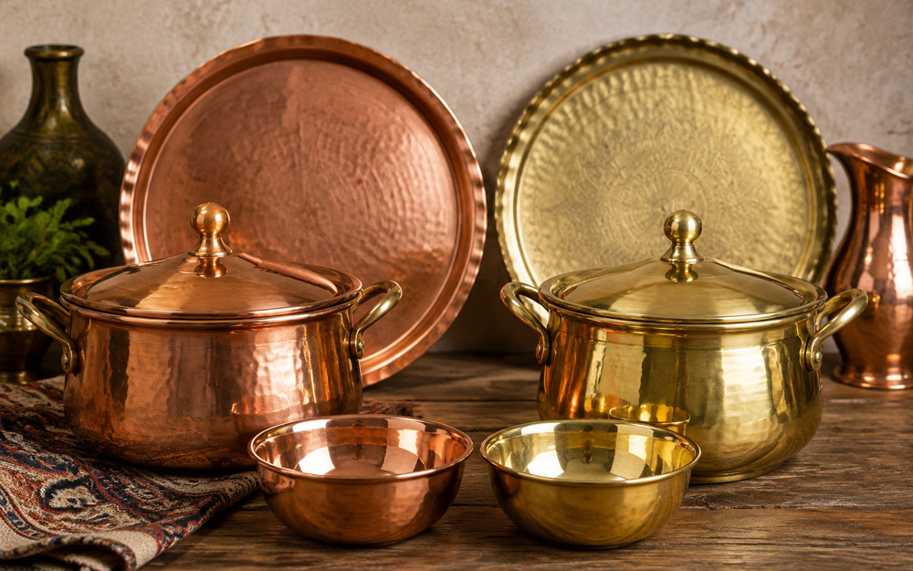 چگونه ظروف مسی را از برنجی تشخیص دهیم؟